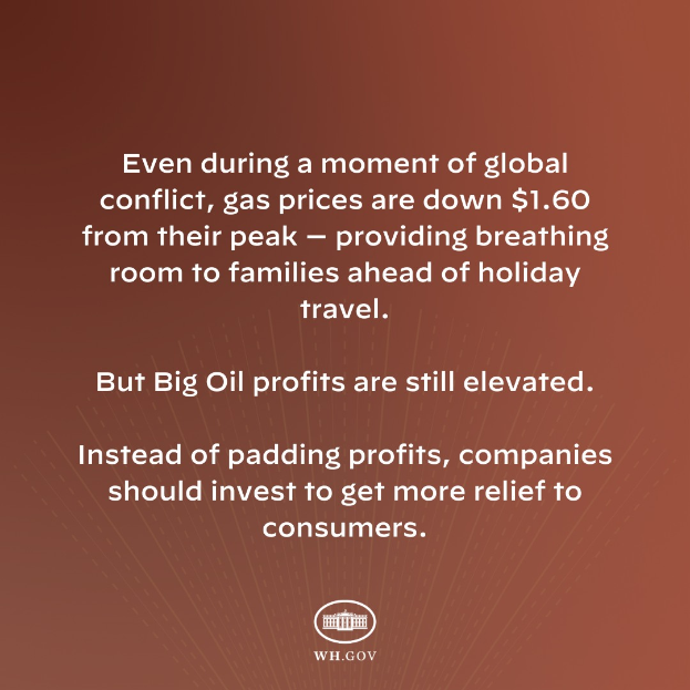 Ein brauner Hintergrund mit einer Aussage, dass die Benzinpreise um $1.60 von ihrem Höchststand gesunken sind und Familien vor den Feiertagen Erleichterung bringen.