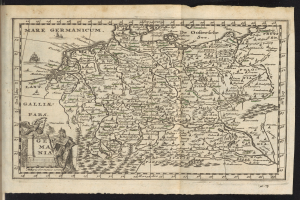 Ein altes Buch mit einer detaillierten Karte von Deutschland, die Fl├╝sse, Gebirgsz├╝ge, St├Ądte und begleitenden Text mit geografischen Informationen zeigt.