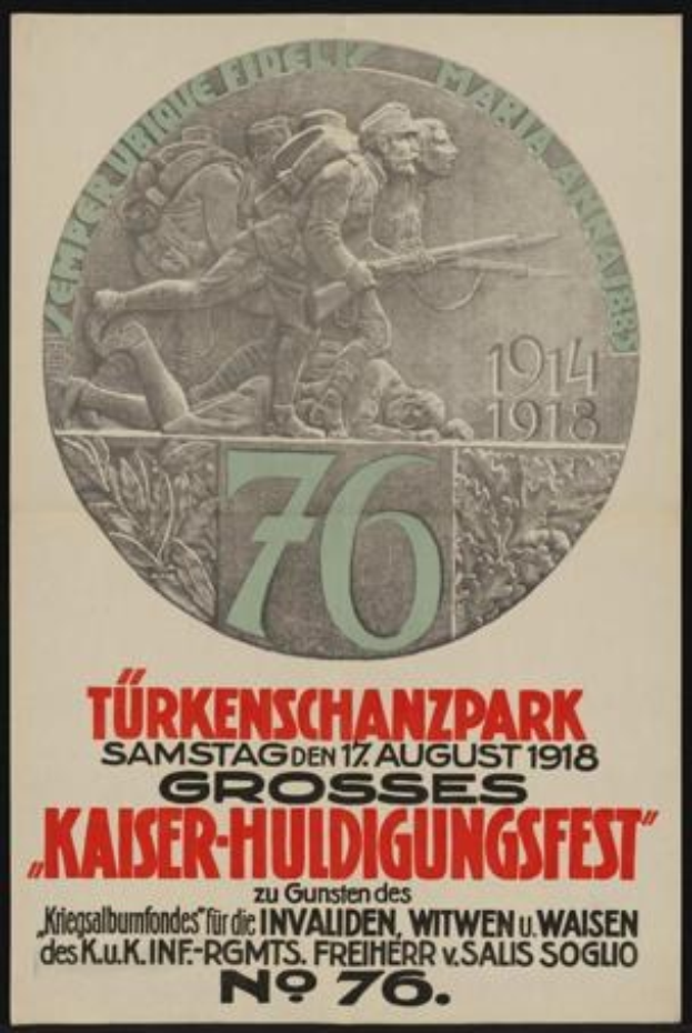 Ein gerahmtes Plakat zum 70. Jahrestag des Kaiser-Huldigungsfestes in Berlin, Deutschland, das eine Gruppe von Menschen in der Mitte zeigt, umgeben von Text und Zahlen.