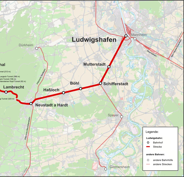 Karte von Ludwigshafen, Deutschland, mit einer roten Linie, die die Bahnroute markiert, und Text, der Details wie Länge, Entfernung und Sehenswürdigkeiten angibt.