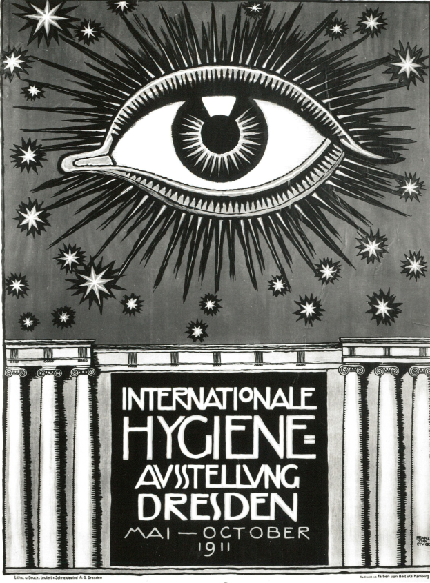 Ein schwarzes und weißes Plakat mit einem Auge in der Mitte, umgeben von Sternen, mit dem Text "Internationale Hygiene Ausstellung Dresden".