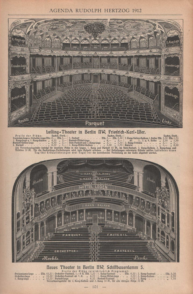 Schwarz-weiß-Illustration einer alten Buchseite mit einer detaillierten Zeichnung eines großen Berliner Auditoriums aus dem Jahr 1912 neben Text, der das Layout beschreibt.